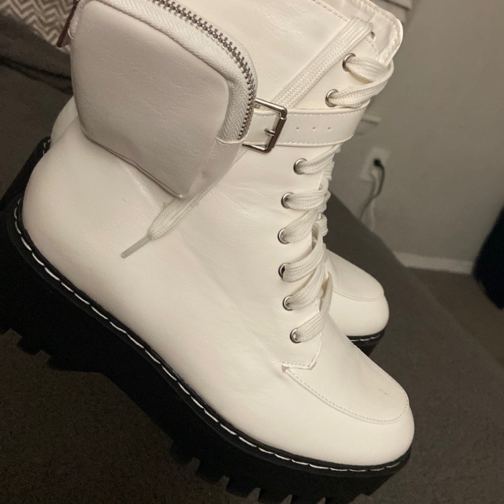 Only worn once !